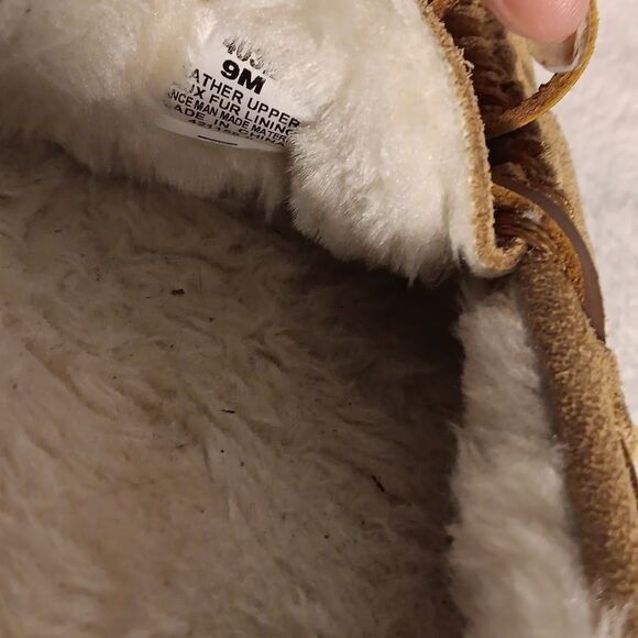 Minnetonka Tan Suede Moccasin - Picture 5 of 6